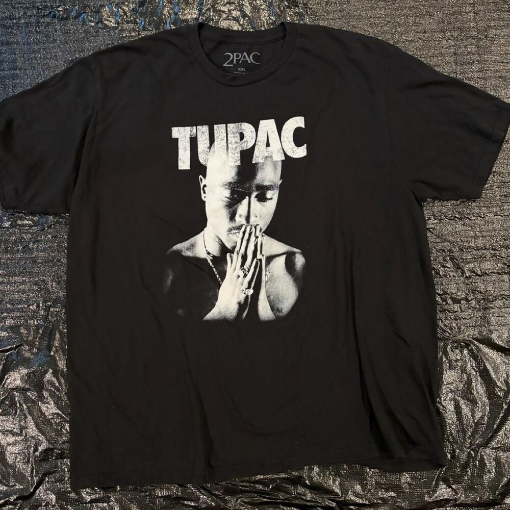 Tupac Men's Black T-shirt